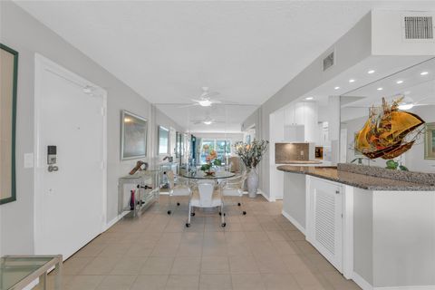 Condominium in Fort Lauderdale FL 6523 Bay Club Dr Dr 17.jpg