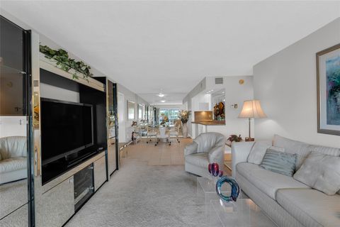 Condominium in Fort Lauderdale FL 6523 Bay Club Dr Dr 14.jpg