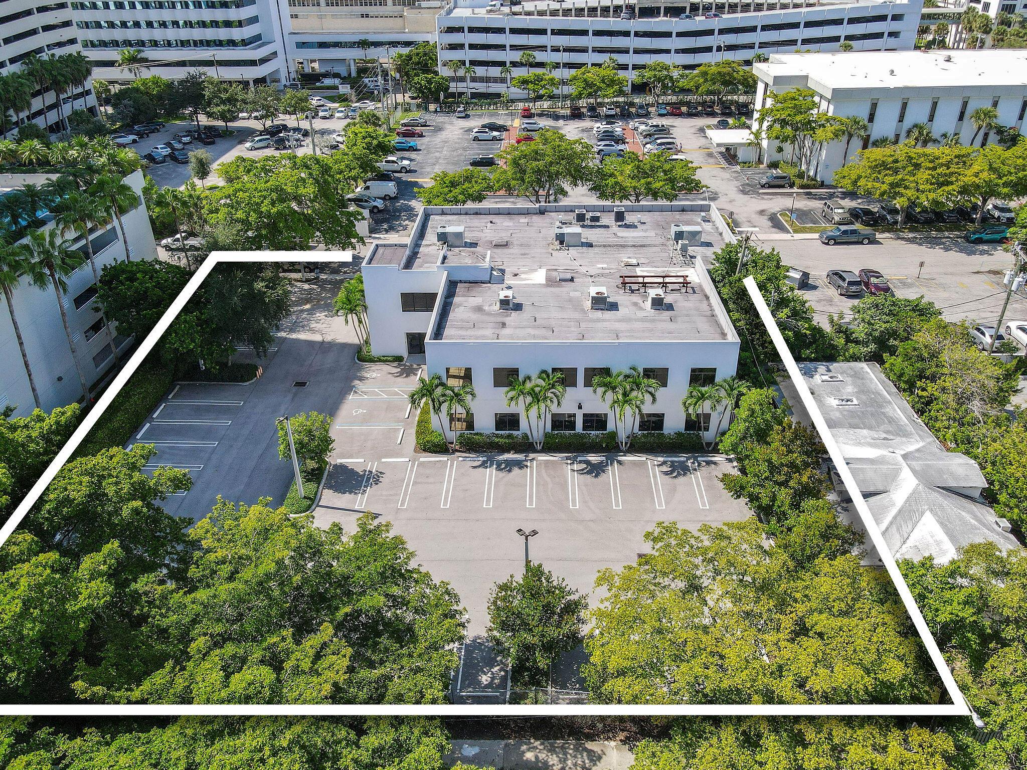 LAKESIDE COURT SOUTH ADD - Commercial Sale