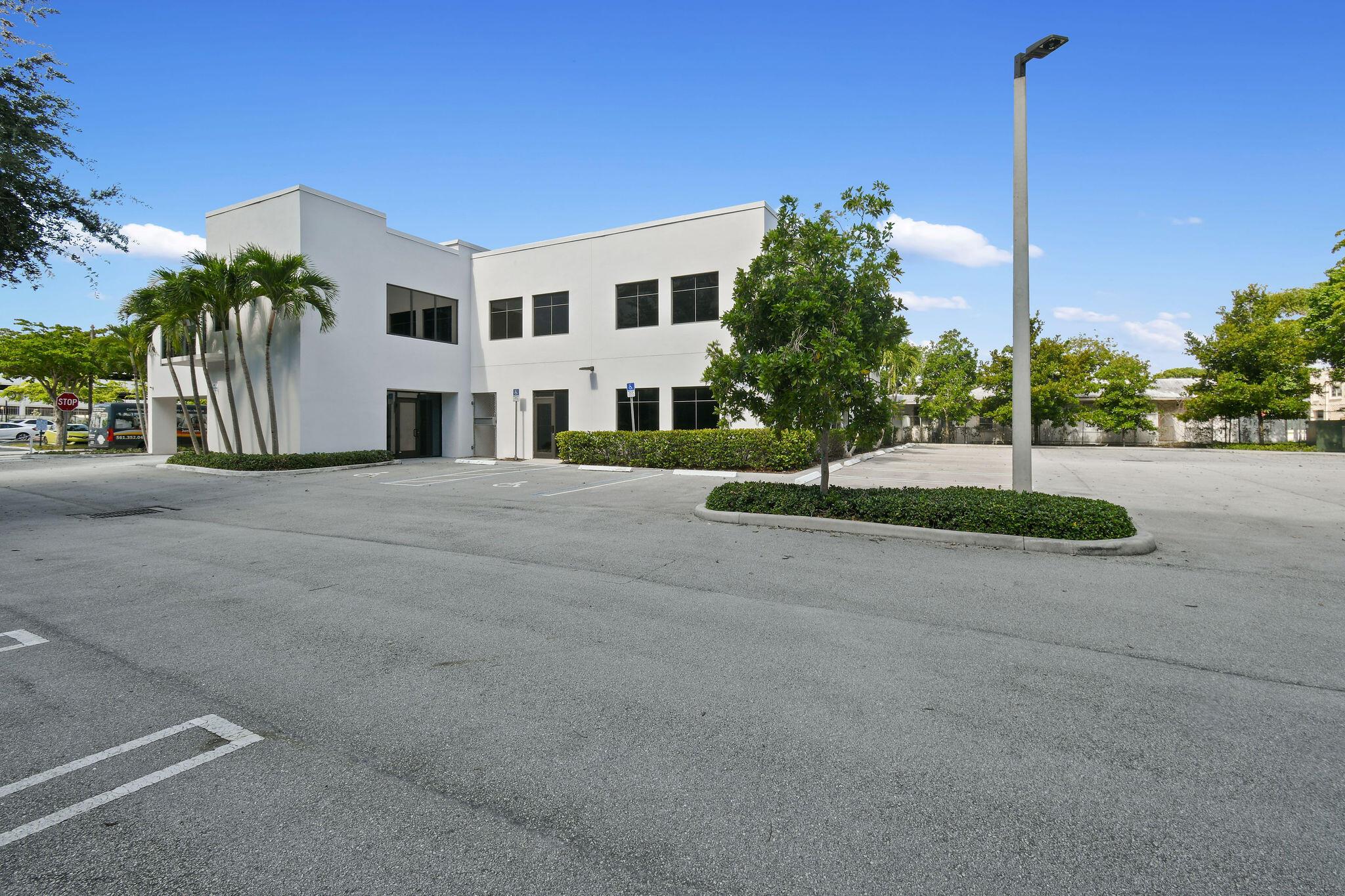 LAKESIDE COURT SOUTH ADD - Commercial Sale