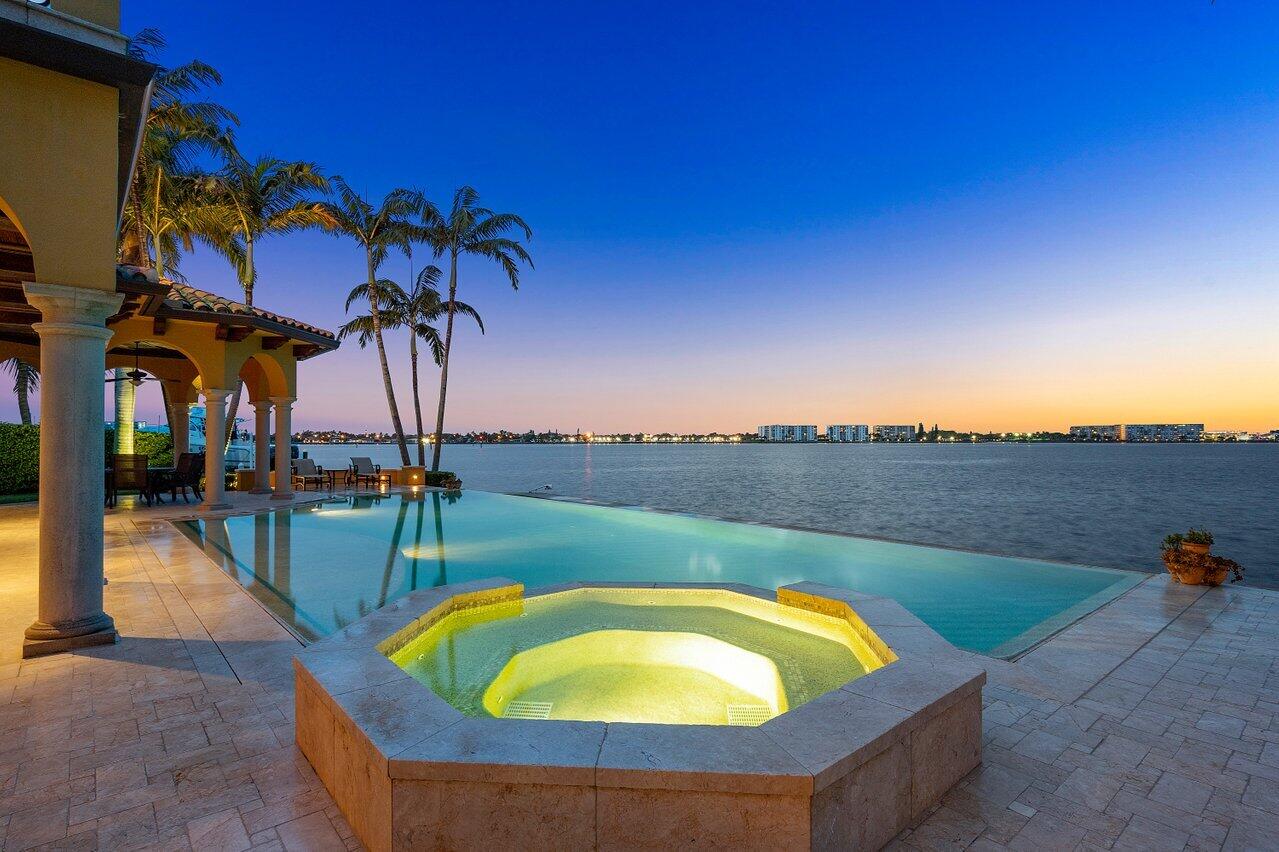 PALM BEACH ISLES 2 - Residential