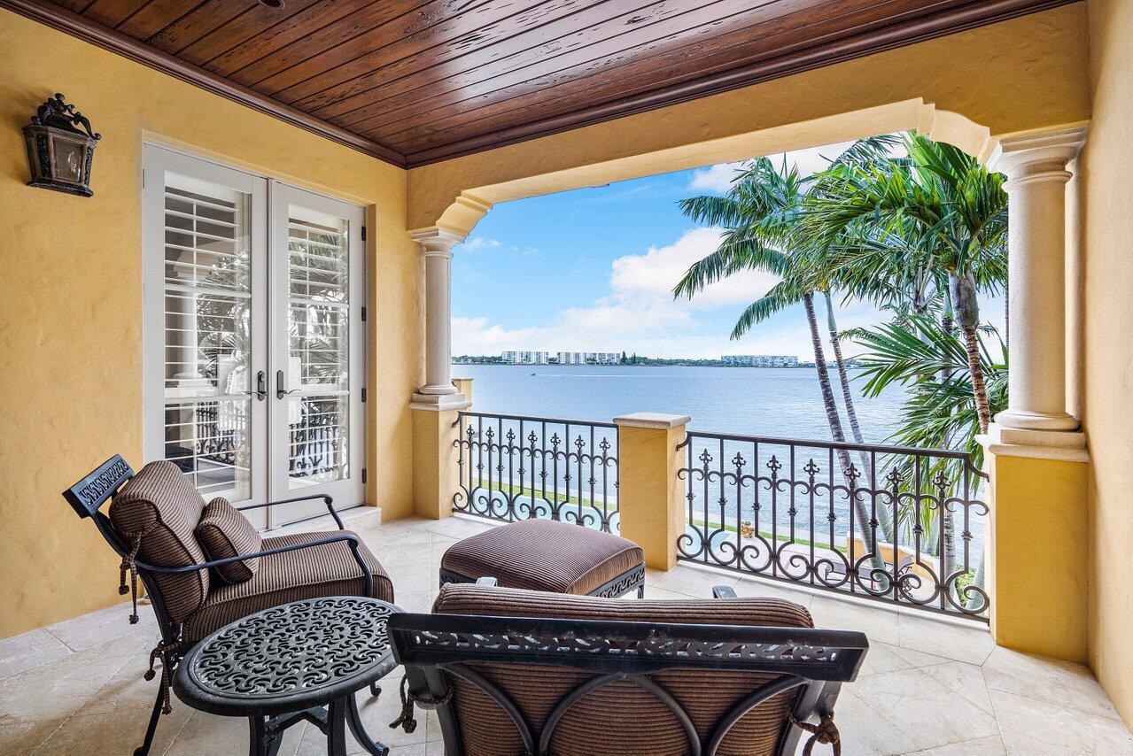 PALM BEACH ISLES 2 - Residential