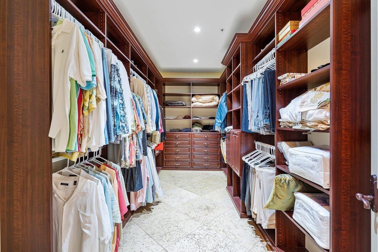 PALM BEACH ISLES 2 - Residential