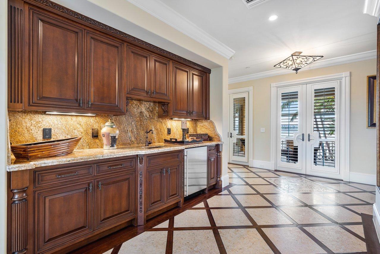 PALM BEACH ISLES 2 - Residential