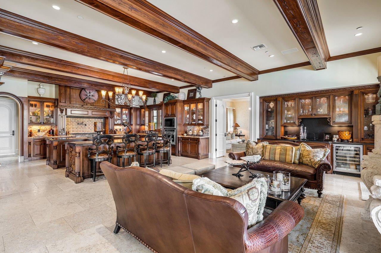 PALM BEACH ISLES 2 - Residential