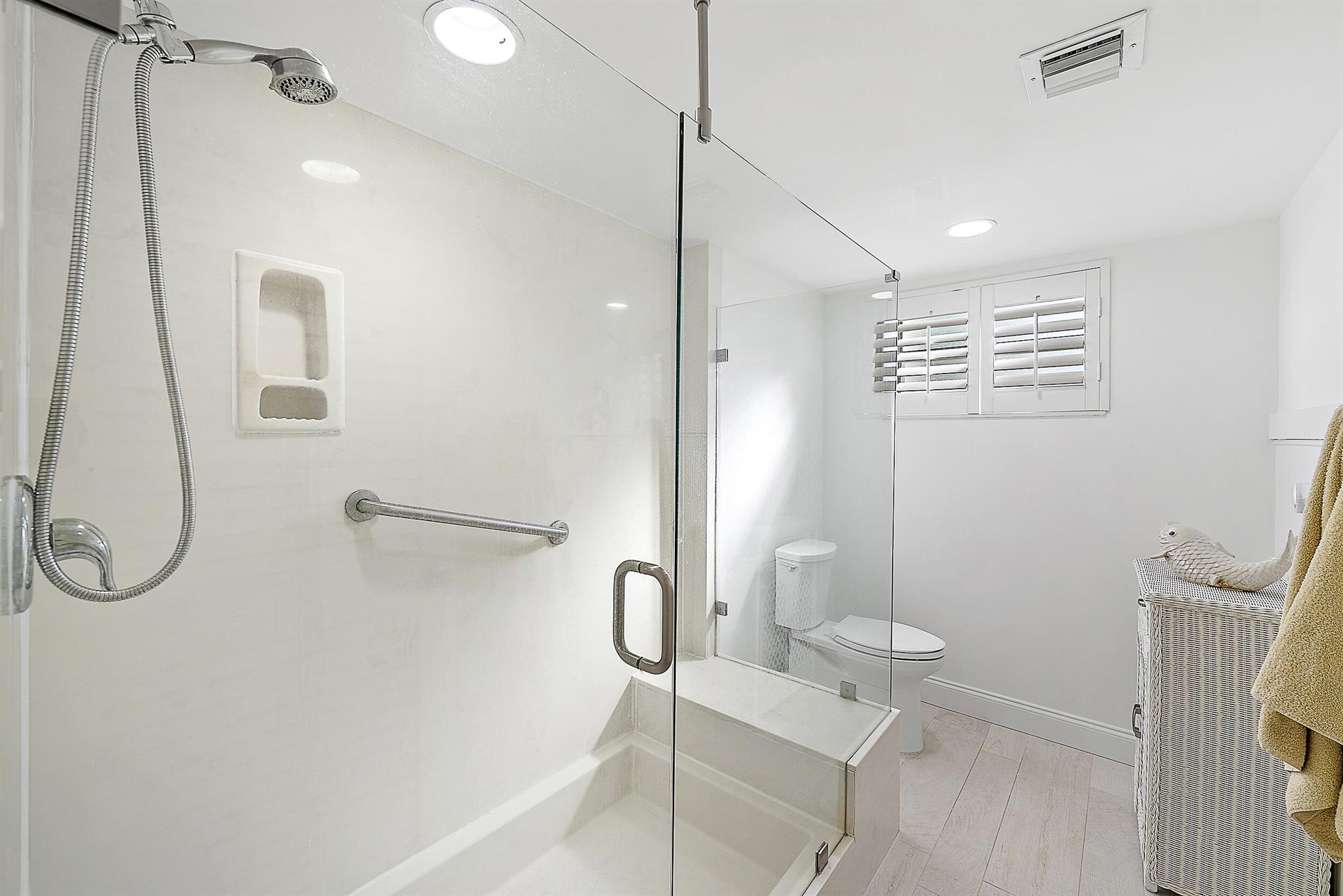 Jonathans Landing - Trade - Residential