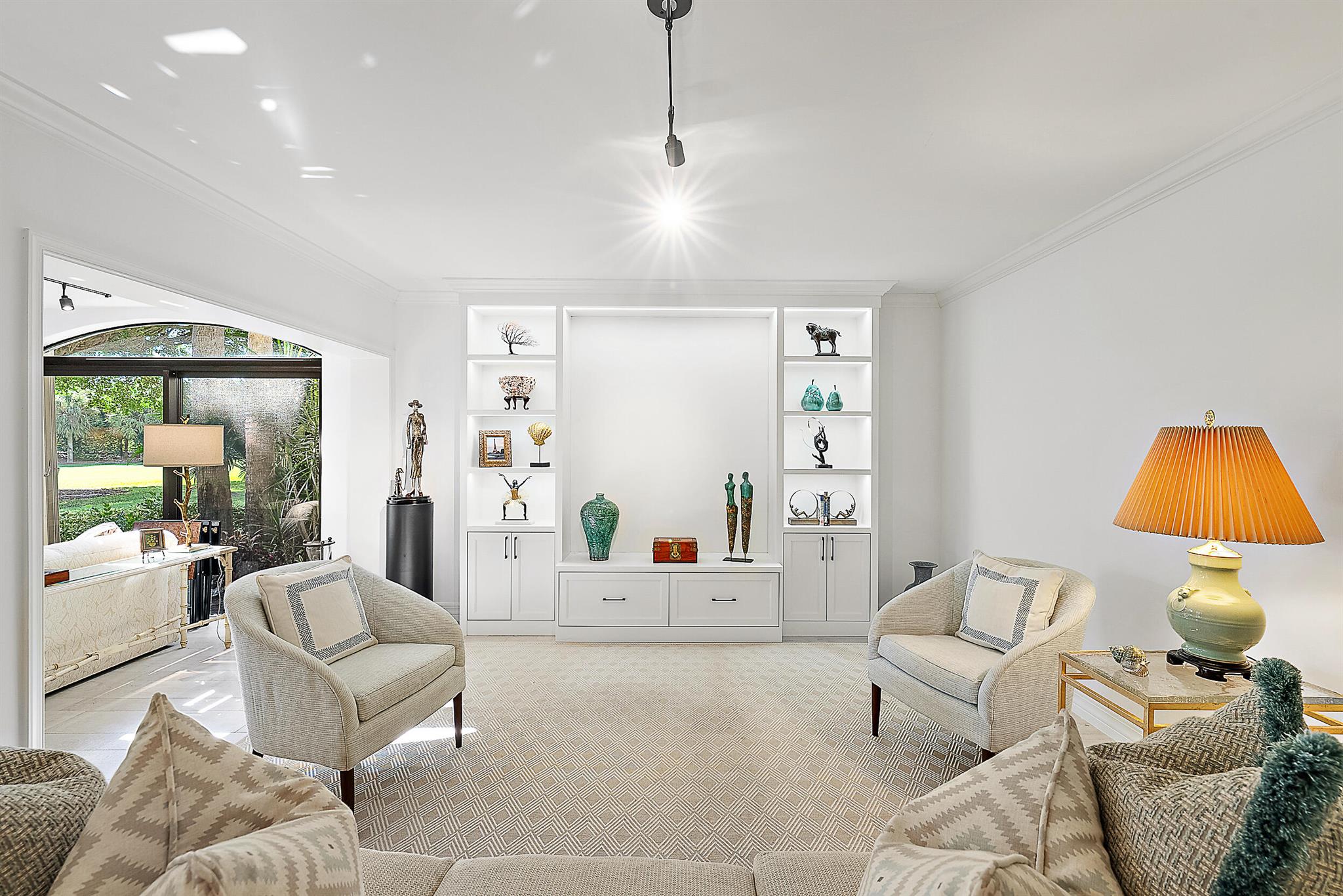 Jonathans Landing - Trade - Residential
