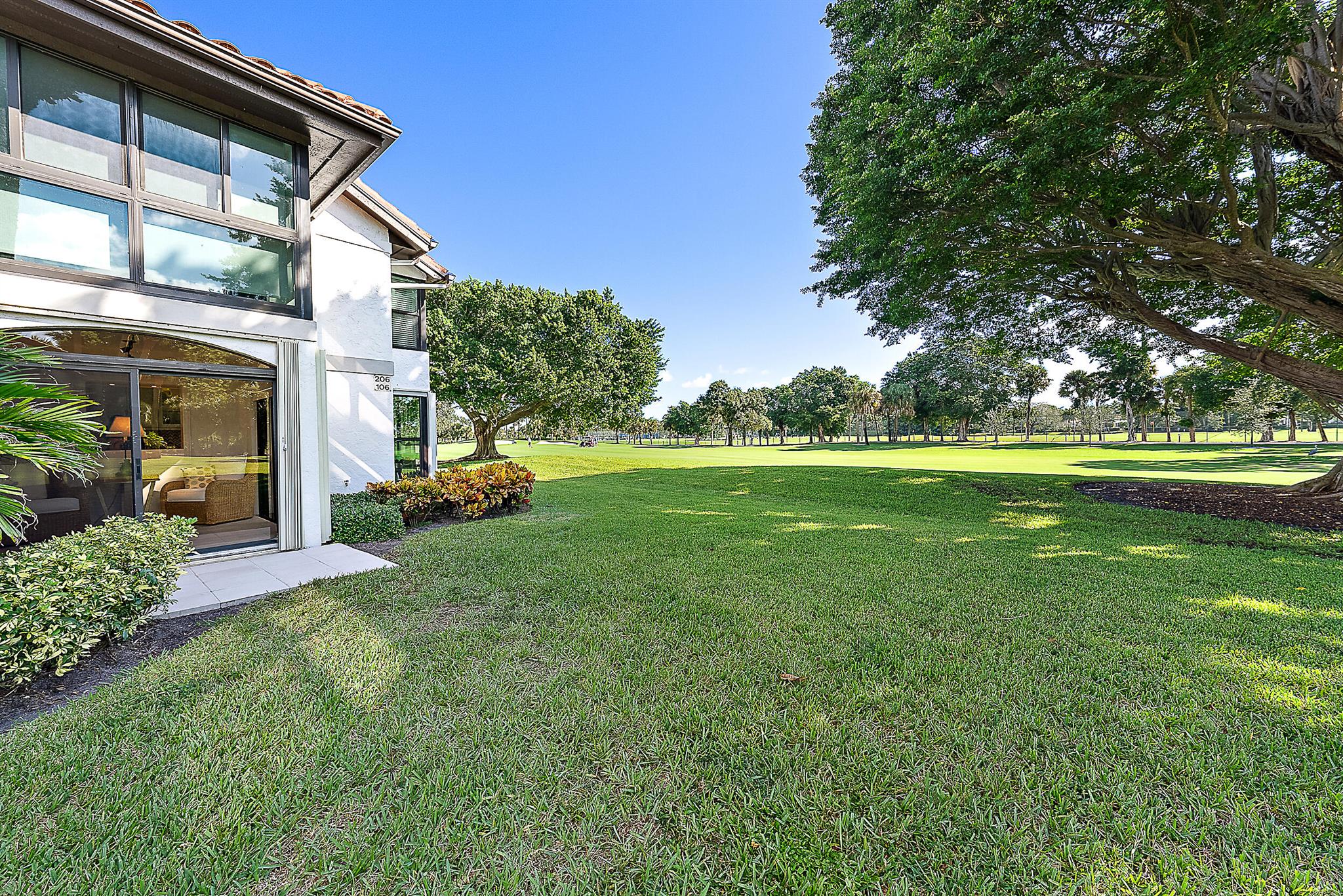 Jonathans Landing - Trade - Residential