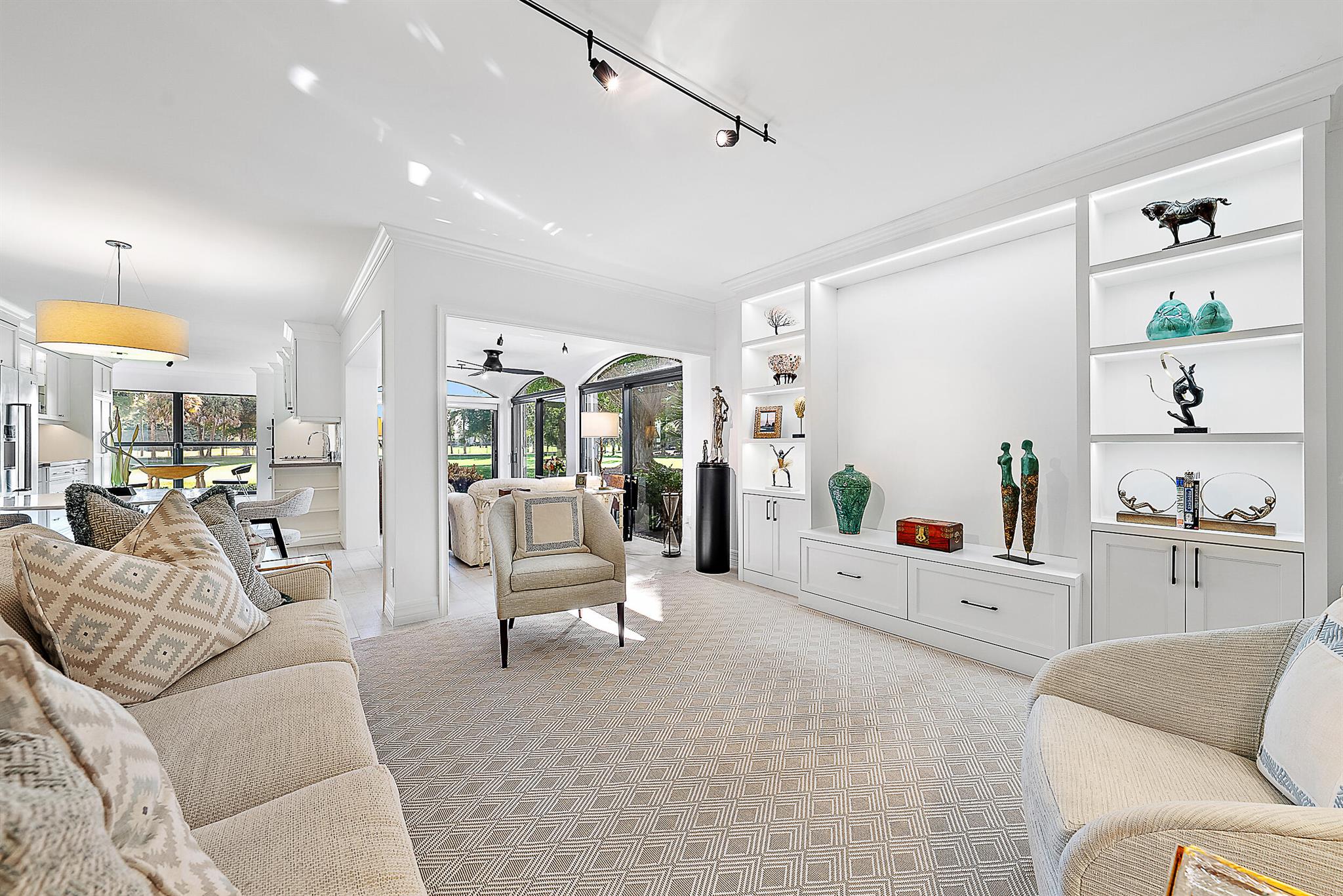 Jonathans Landing - Trade - Residential
