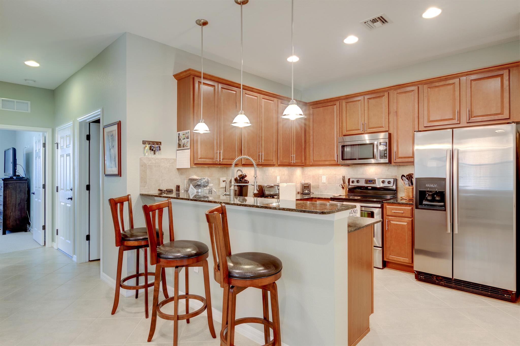 6375 Oxford Circle 104