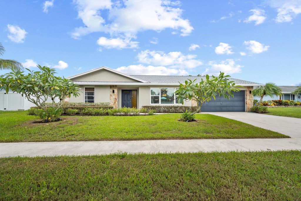 Photo of 5445 Sandhurst Circle Cir S, Lake Worth, FL 33463 (MLS # R11124197)