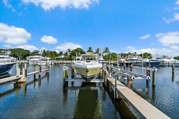 14410 PALMWOOD RD, PALM BEACH GARDENS, FL 33410 - Image b4cf4fbe3578a478c8ecba68e143a2b3/3245874703