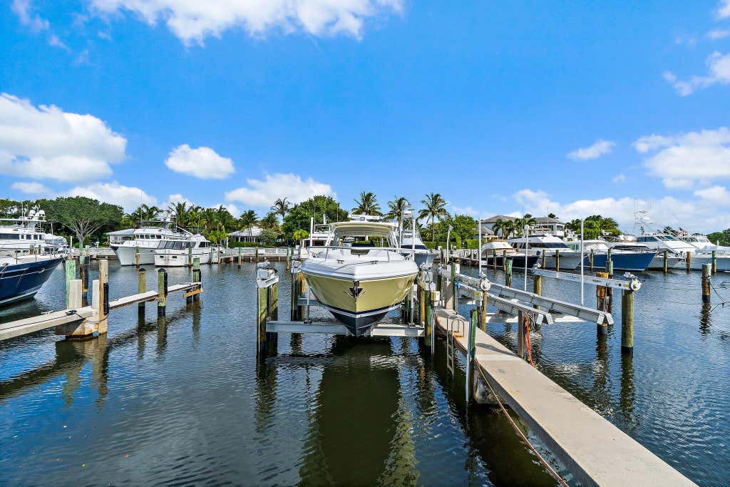 Photo of 14410 PALMWOOD Road, Palm Beach Gardens, FL 33410 (MLS # B26062094)