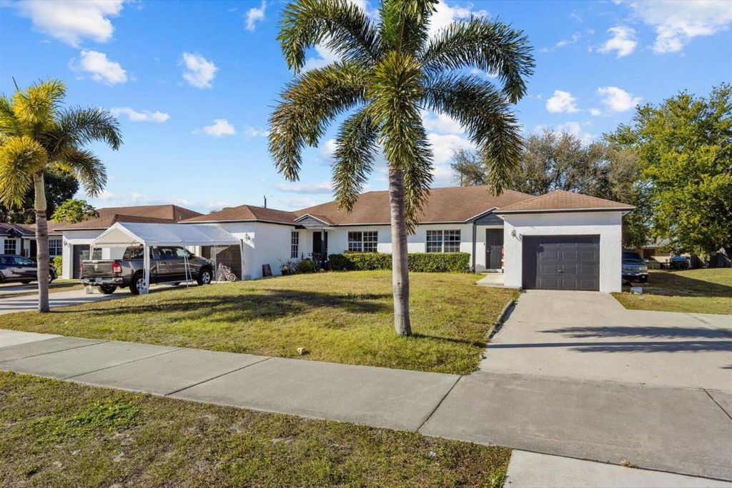 Photo of 2593 SE Indian Street, Stuart, FL 34997 (MLS # R11157312)