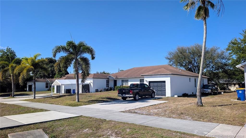 2593 SE Indian Street, Stuart, FL, 34997/$598,800 1 2593 SE Indian Street