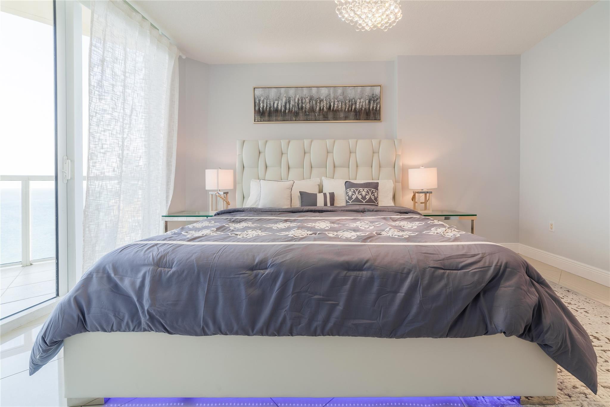 LA PERLA CONDO - Residential Lease