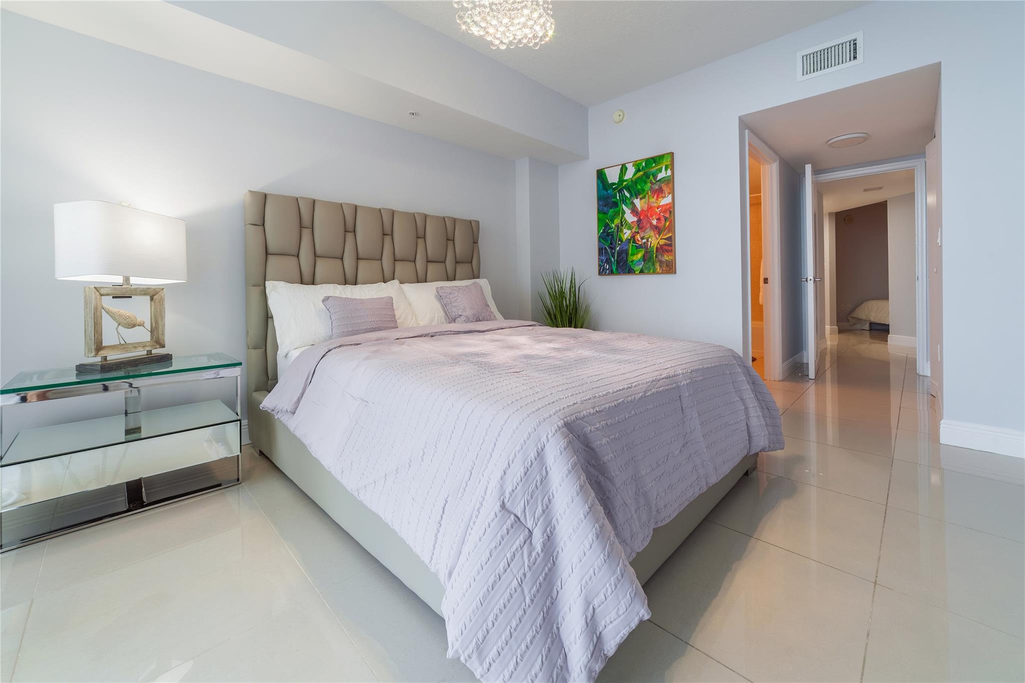 LA PERLA CONDO - Residential Lease