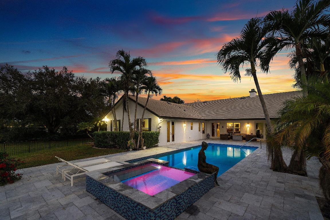 WELLINGTON AERO CLUB OF THE LANDINGS AT WELLINGTON - Residential