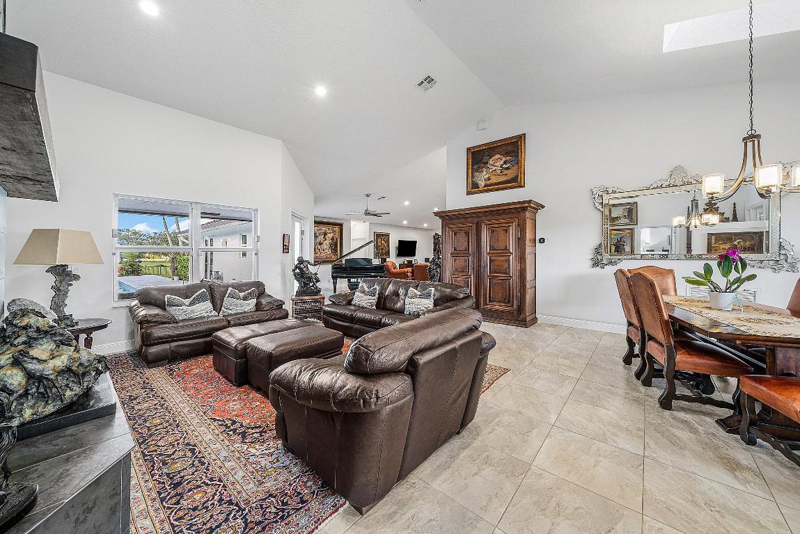 WELLINGTON AERO CLUB OF THE LANDINGS AT WELLINGTON - Residential