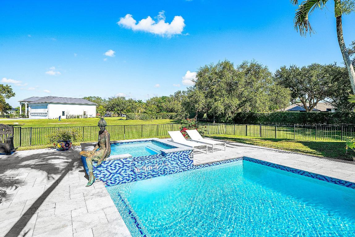 WELLINGTON AERO CLUB OF THE LANDINGS AT WELLINGTON - Residential