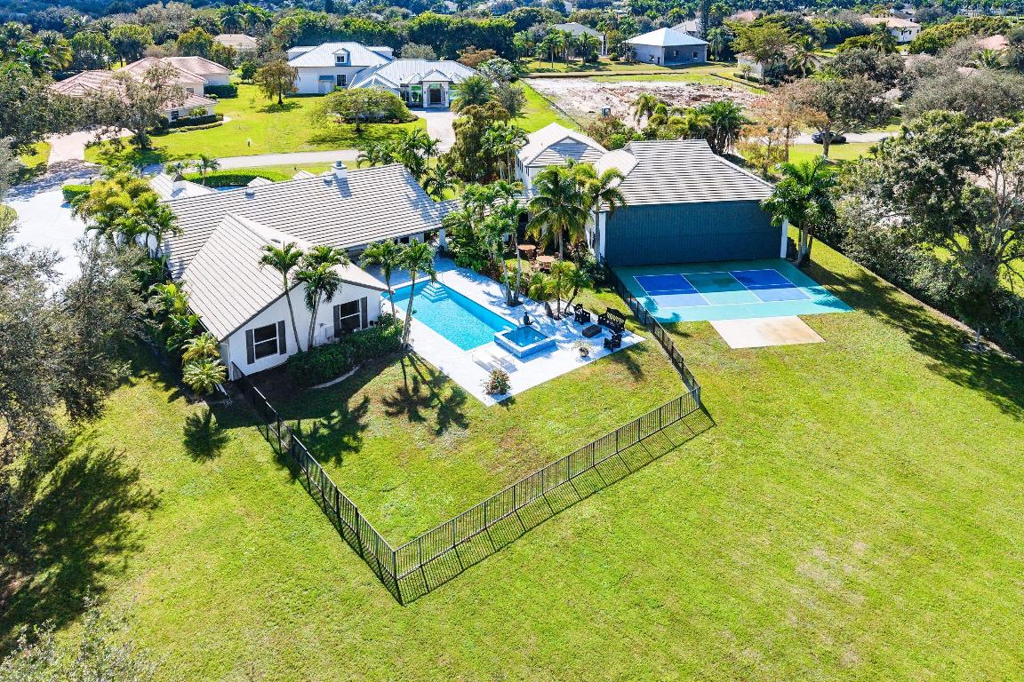 WELLINGTON AERO CLUB OF THE LANDINGS AT WELLINGTON - Residential