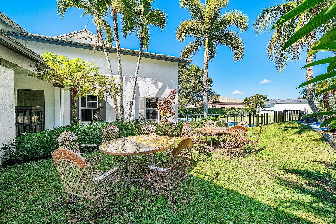 WELLINGTON AERO CLUB OF THE LANDINGS AT WELLINGTON - Residential