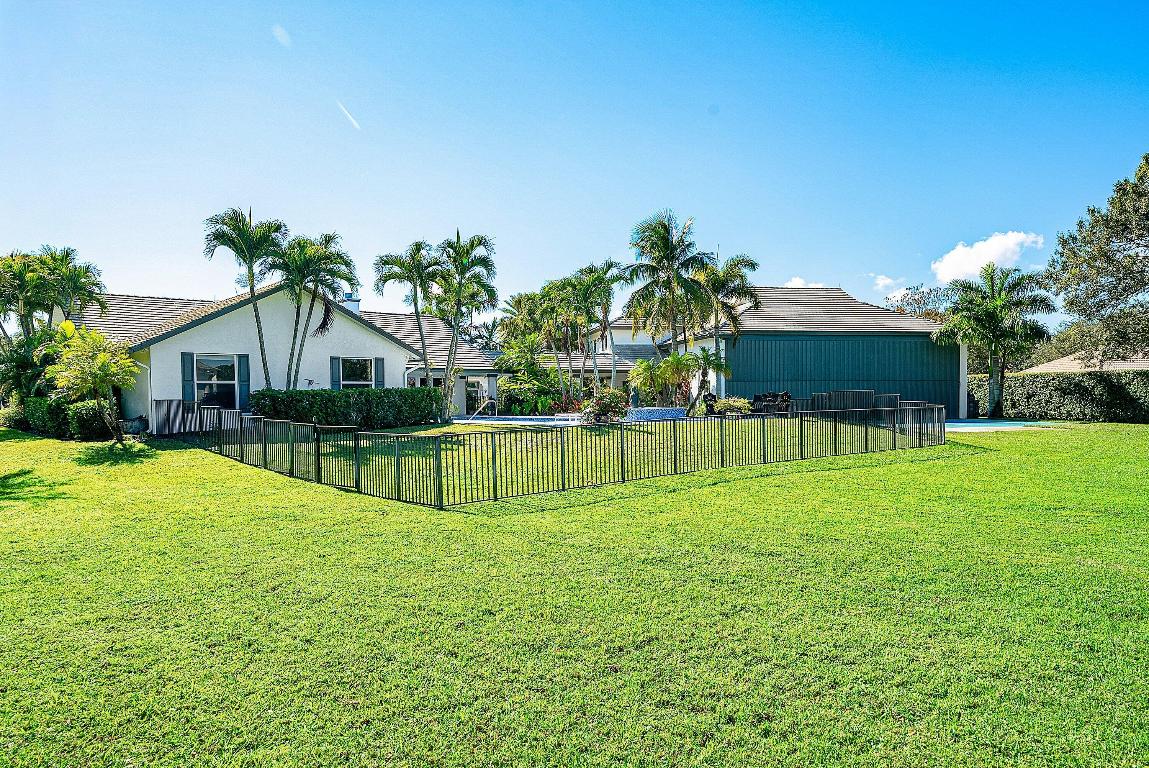 WELLINGTON AERO CLUB OF THE LANDINGS AT WELLINGTON - Residential