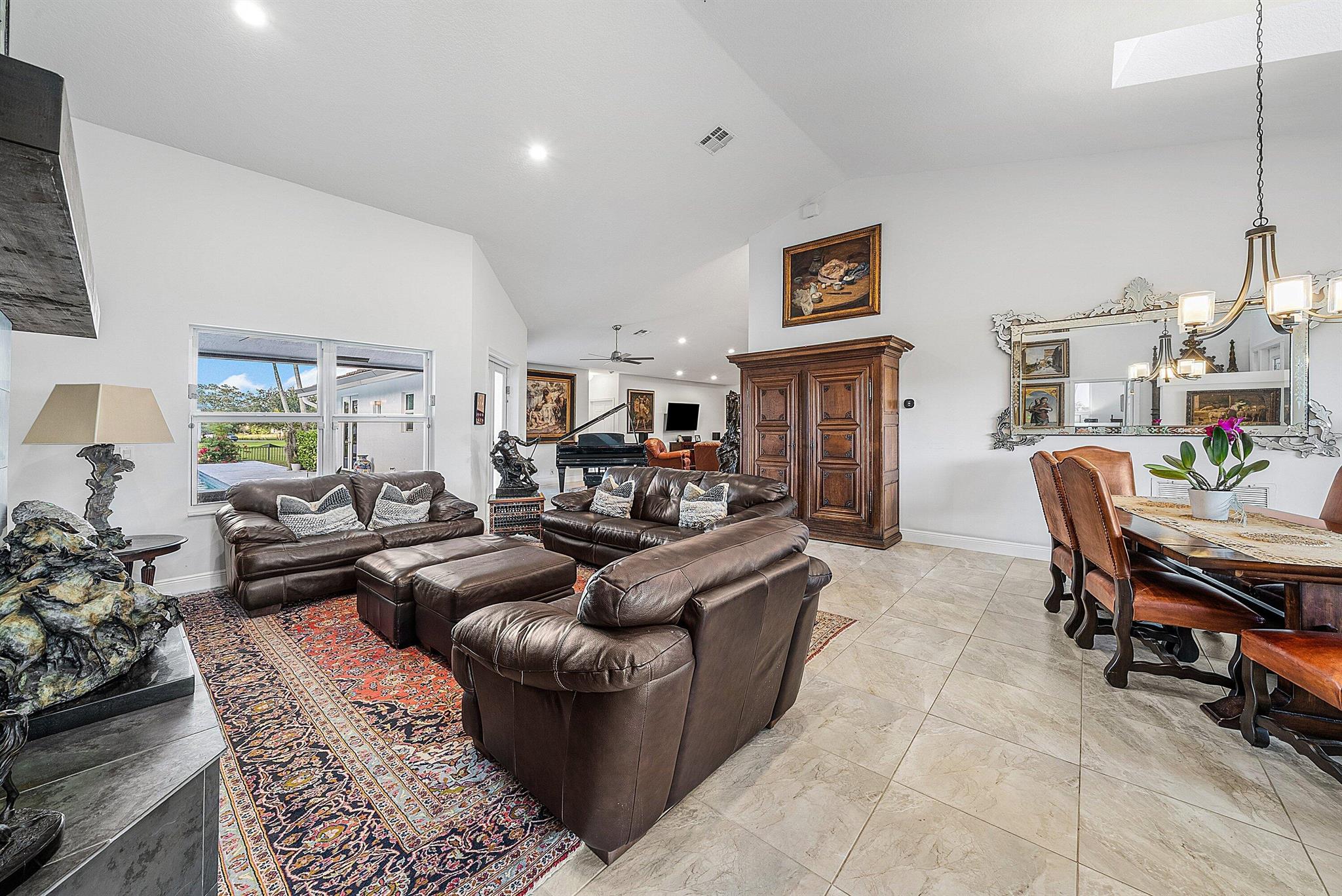 WELLINGTON AERO CLUB OF T - Residential