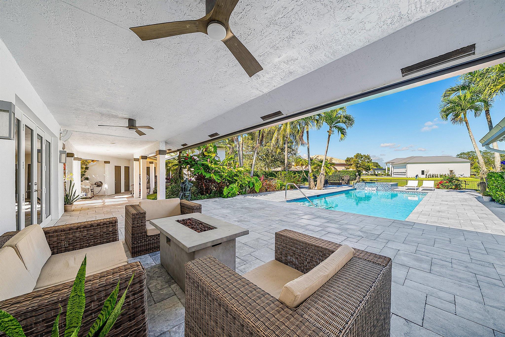 WELLINGTON AERO CLUB OF T - Residential