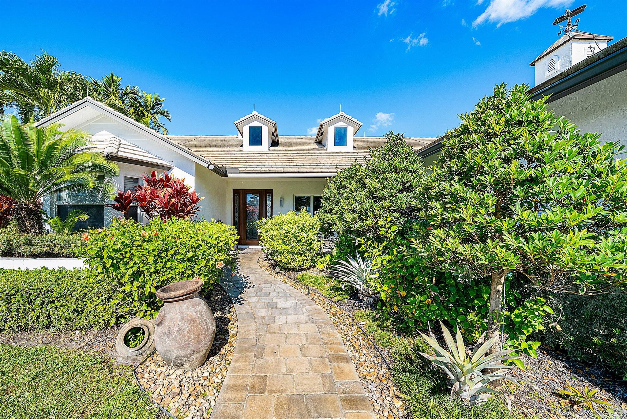 WELLINGTON AERO CLUB OF T - Residential