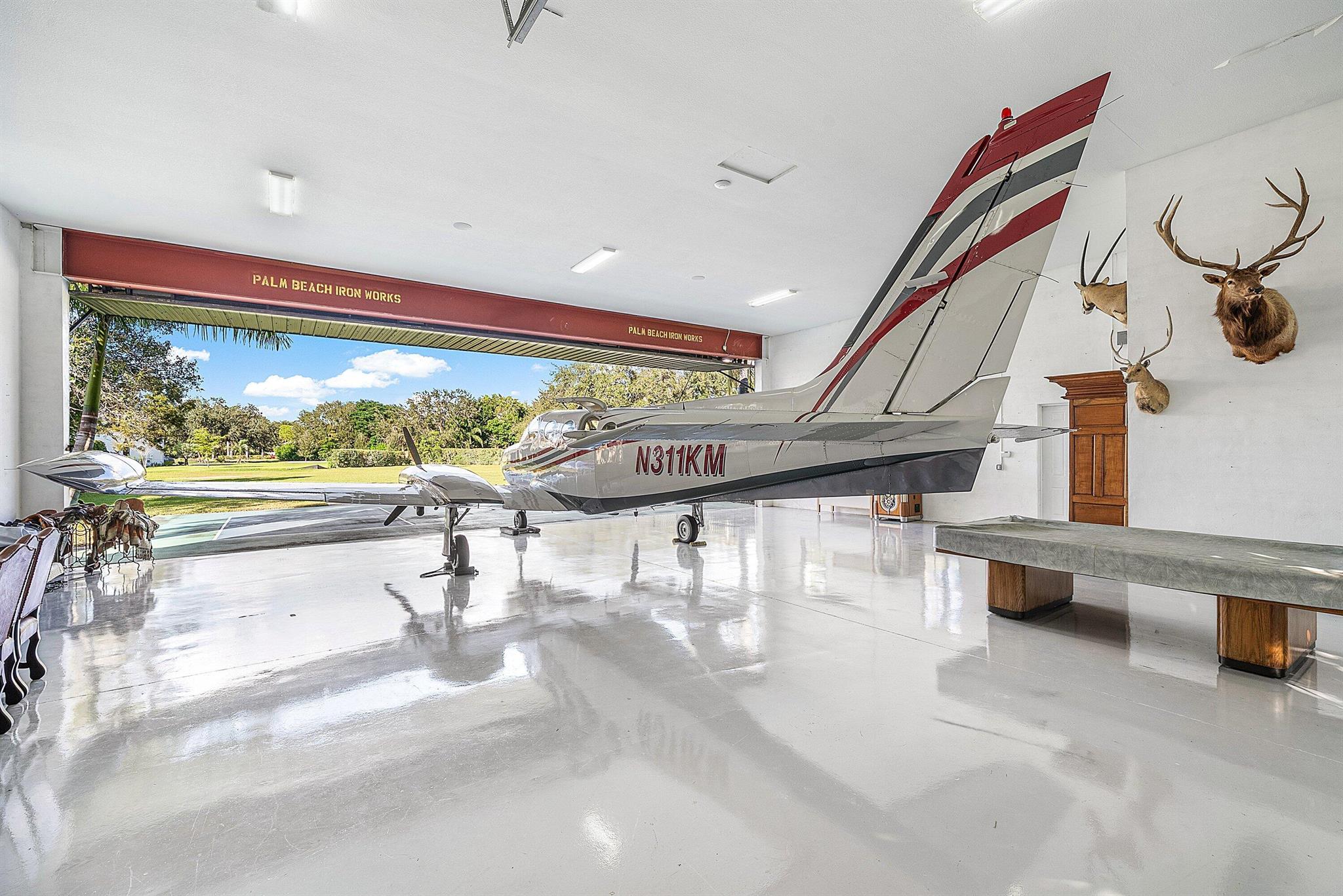 WELLINGTON AERO CLUB OF T - Residential