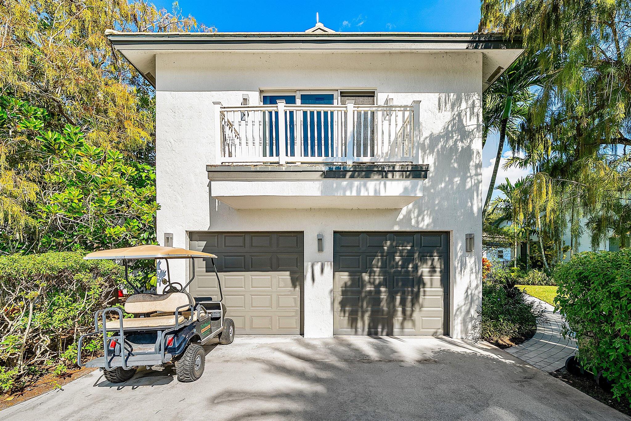 WELLINGTON AERO CLUB OF T - Residential