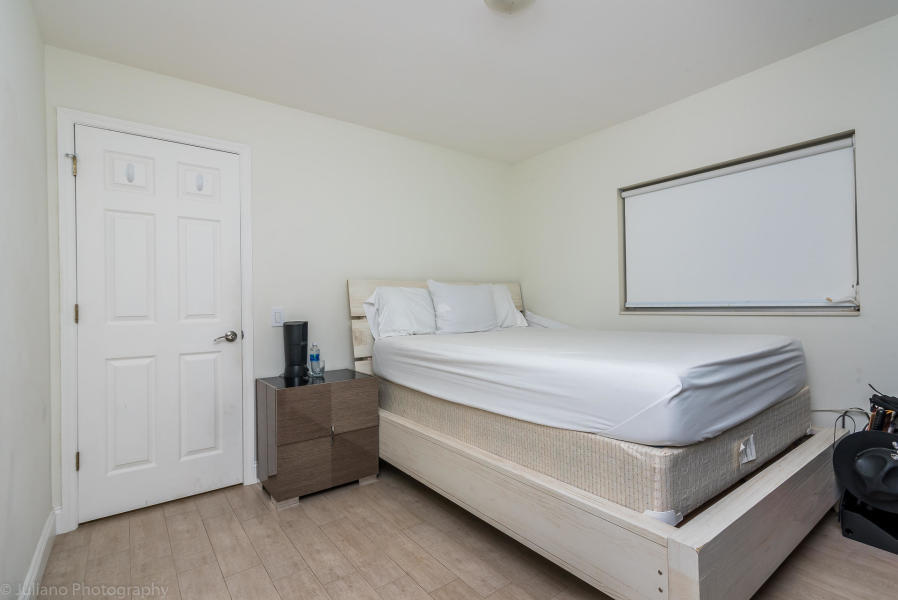 HOLIDAY CITY AT BOCA RATON SEC 3 - Residential Lease