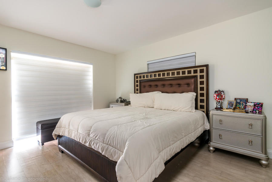 HOLIDAY CITY AT BOCA RATON SEC 3 - Residential Lease