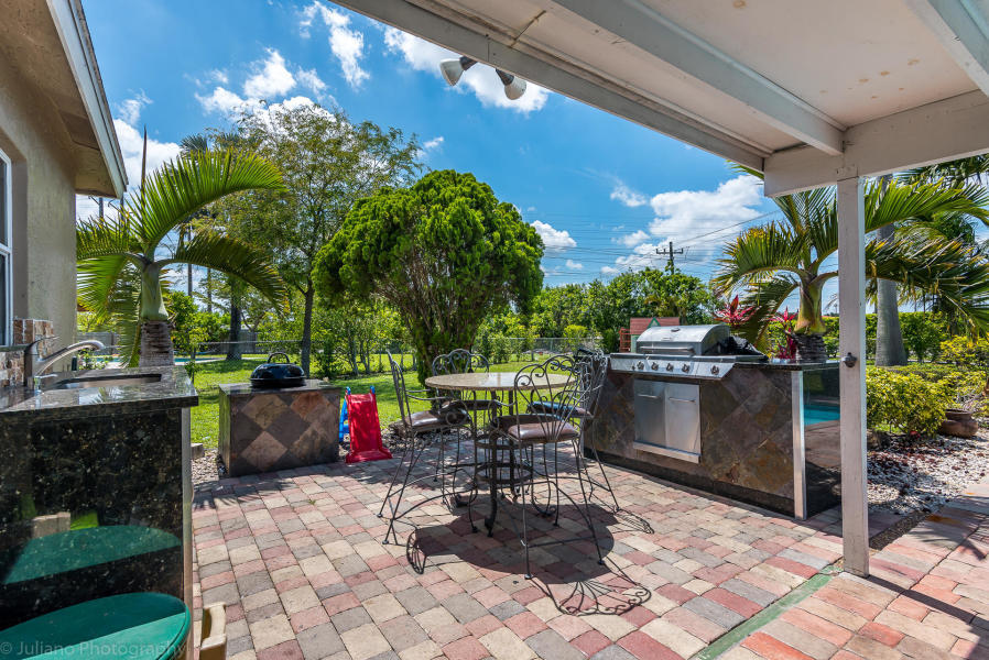 HOLIDAY CITY AT BOCA RATON SEC 3 - Residential Lease