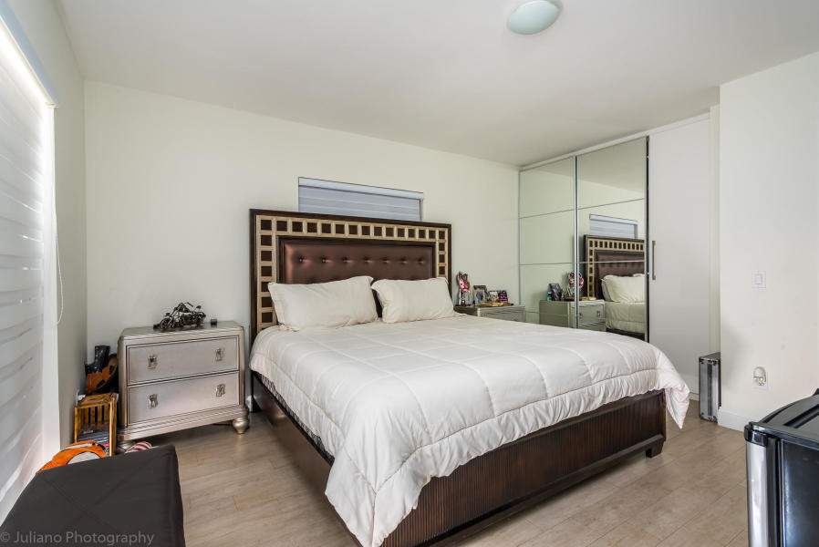 HOLIDAY CITY AT BOCA RATON SEC 3 - Residential Lease