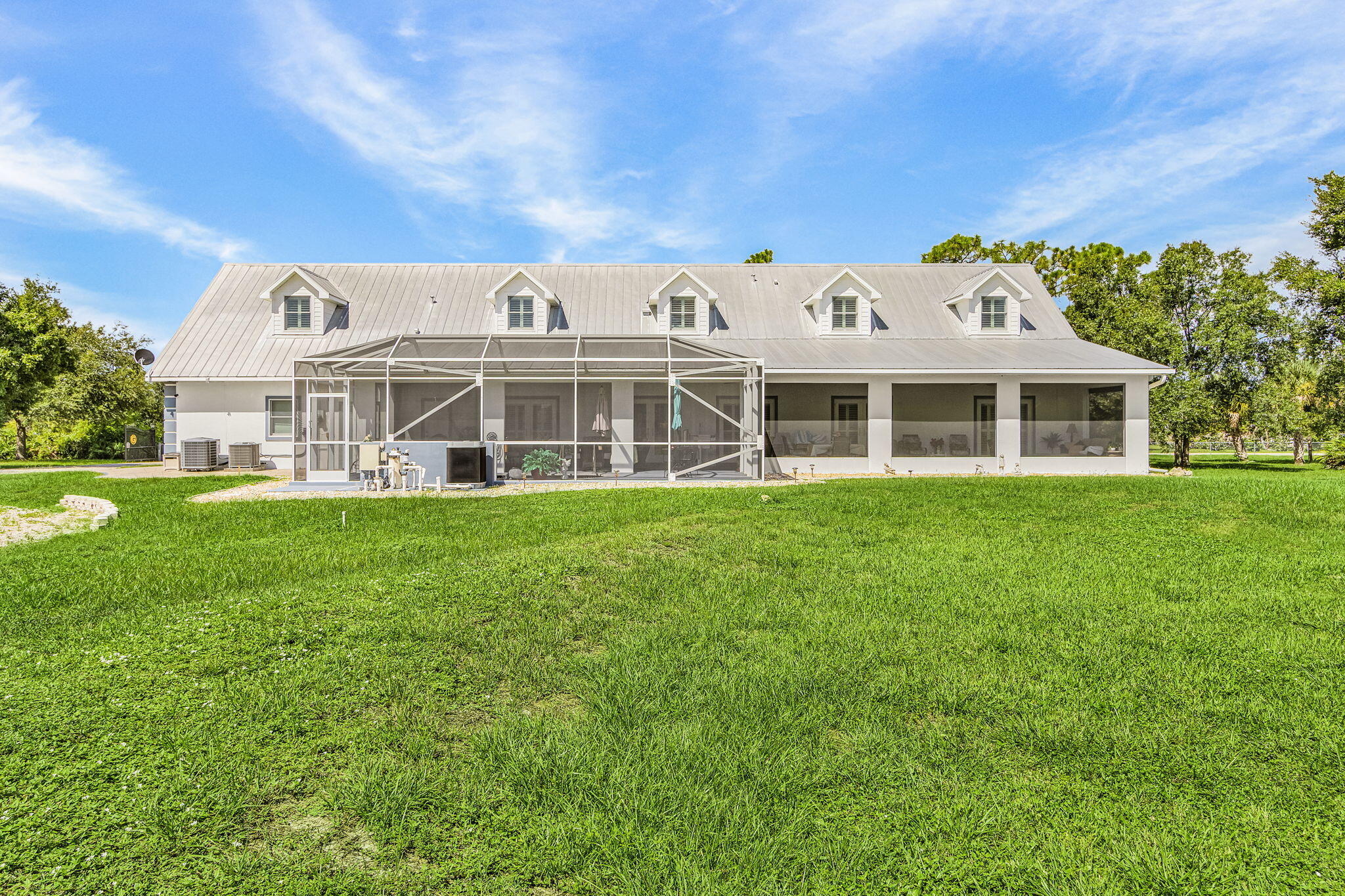 688 PALOMINO Trail