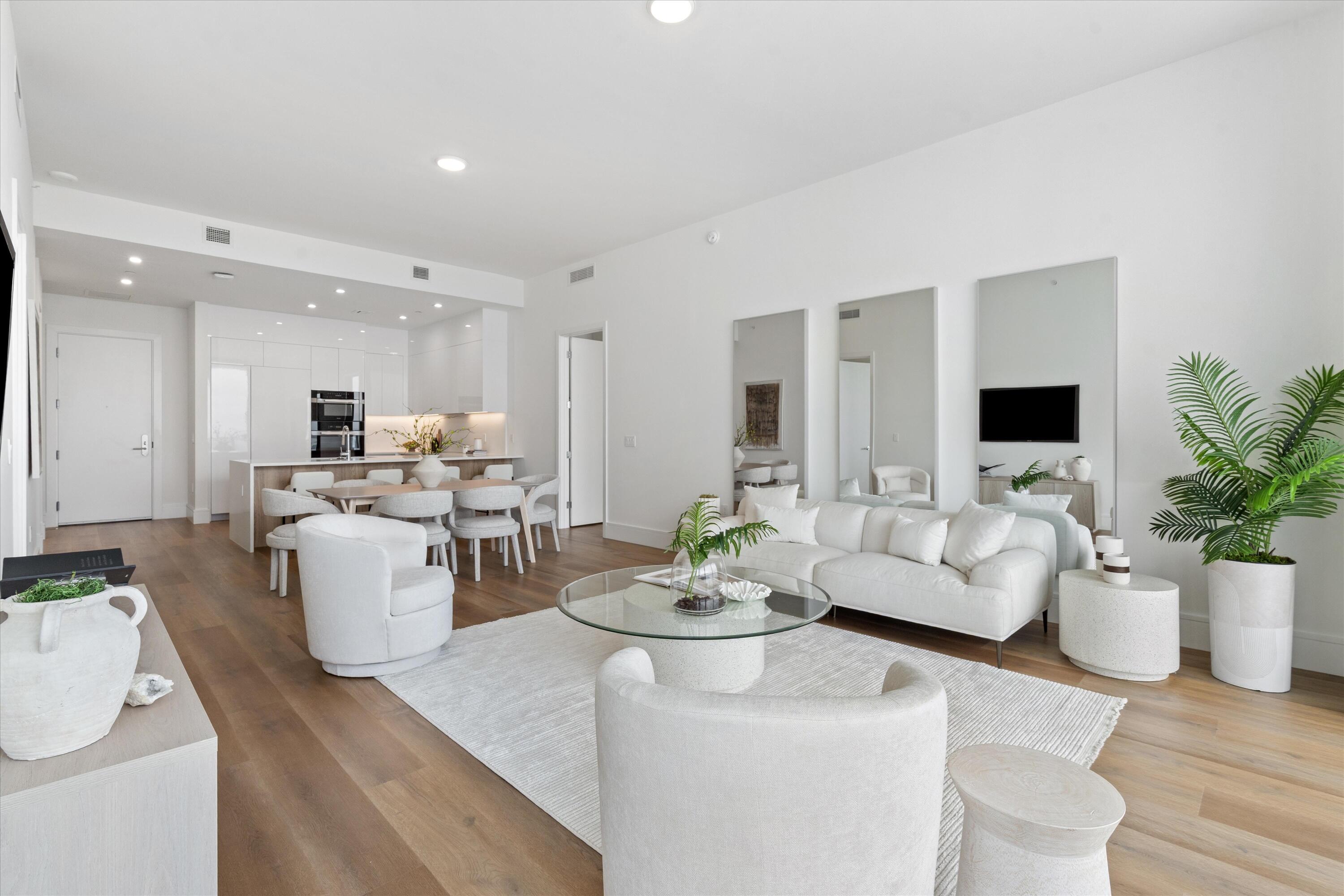 220 S Lake Shore Drive 2305