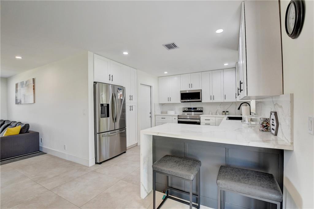 AMERICAN HOMES AT BOCA RA - Residential