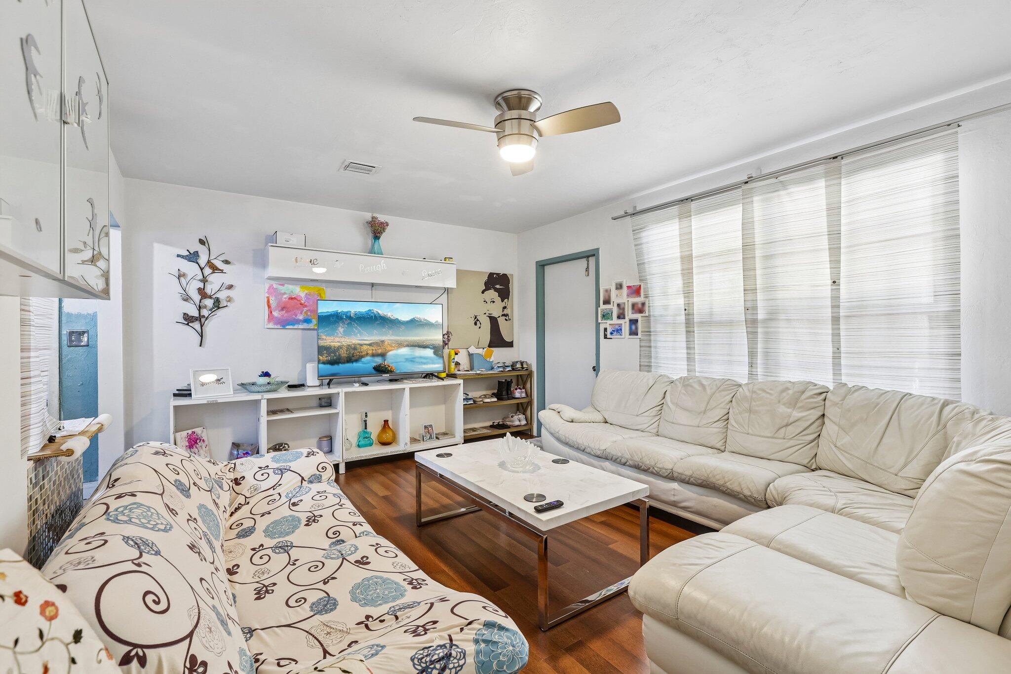 216 NE 26TH Court