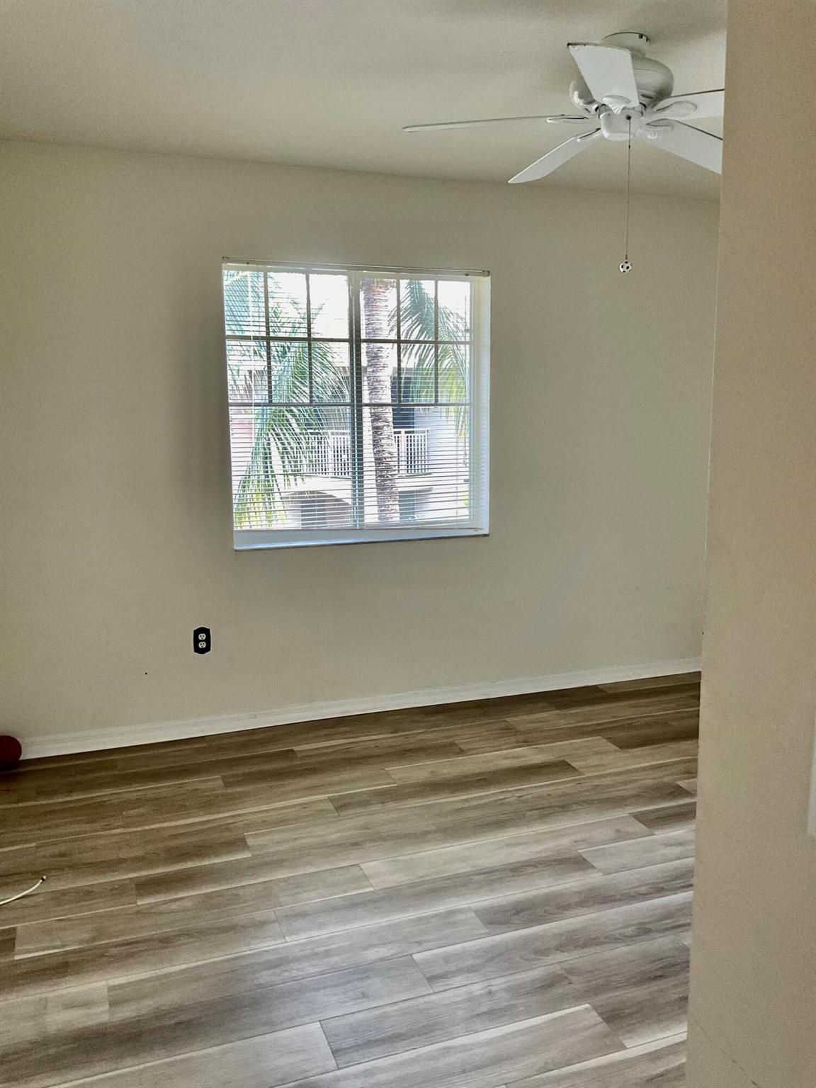 VILLAS AT EMERALD DUNES C - Residential Lease