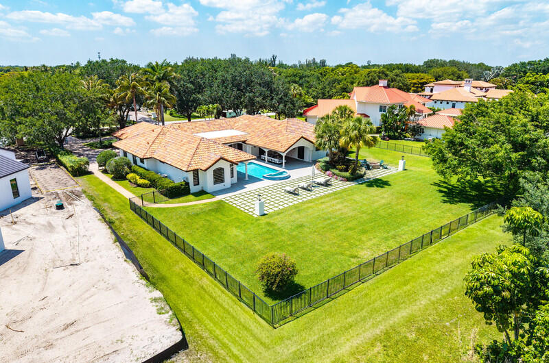 STEEPLECHASE - Residential