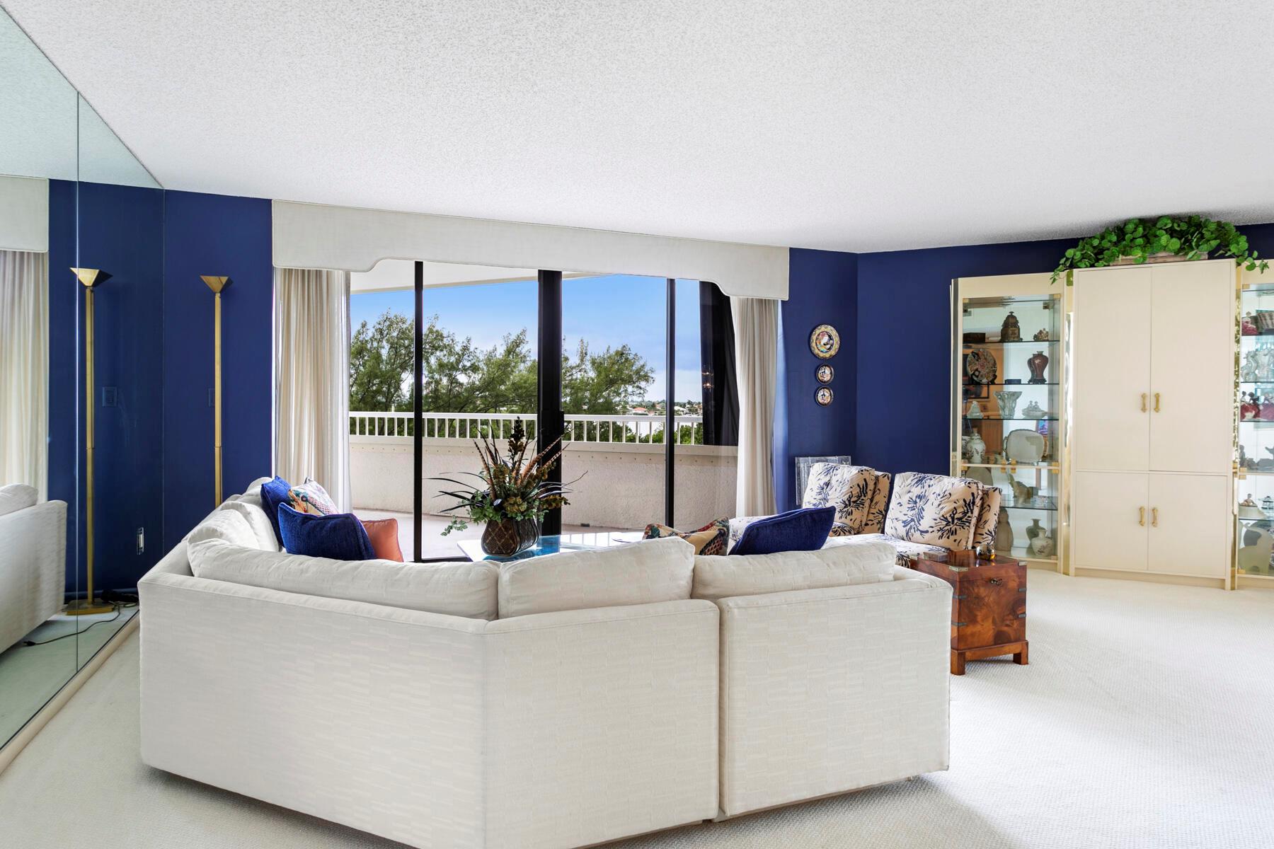 5070 N Ocean Drive 2c