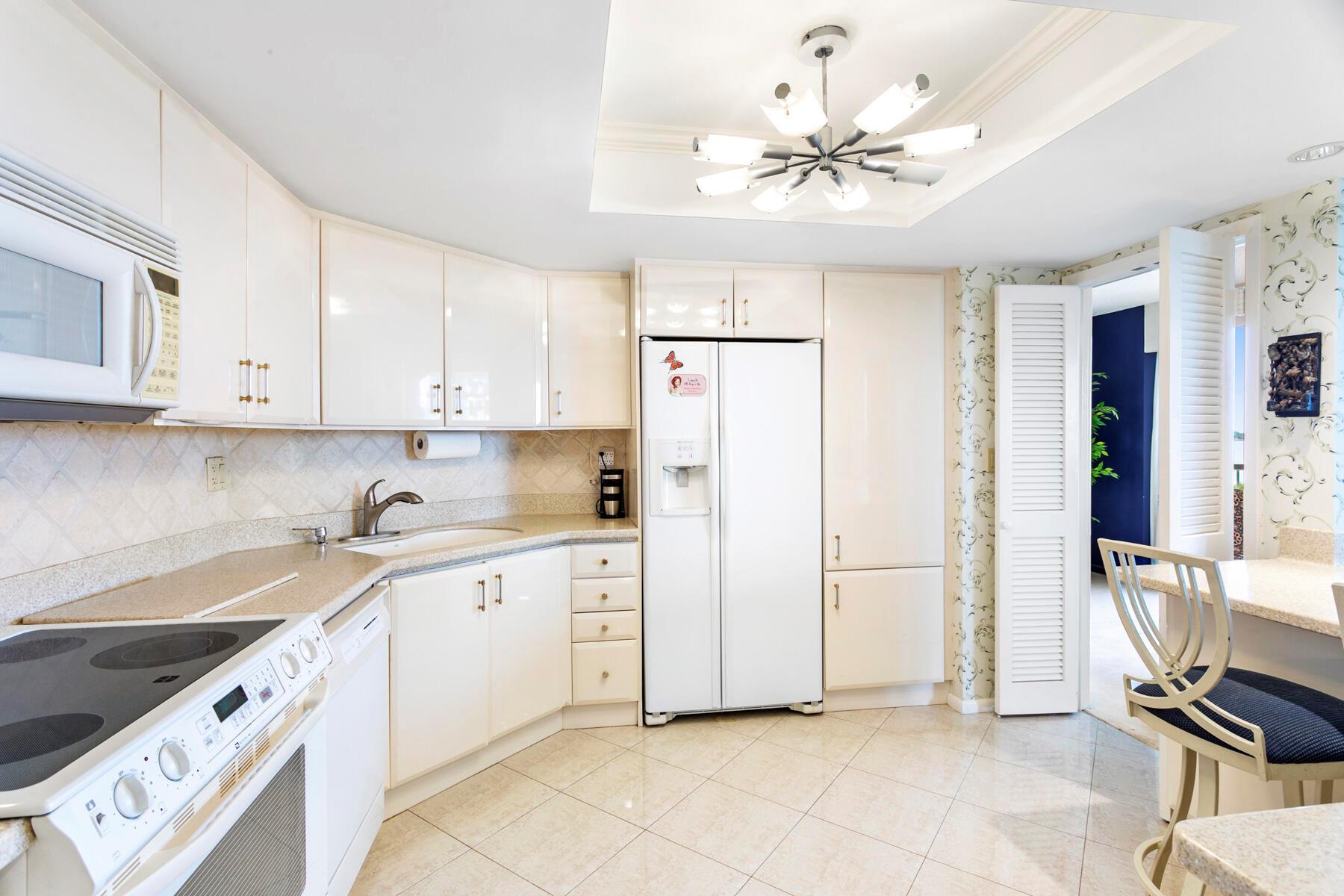 SEAWINDS CONDO - Residential