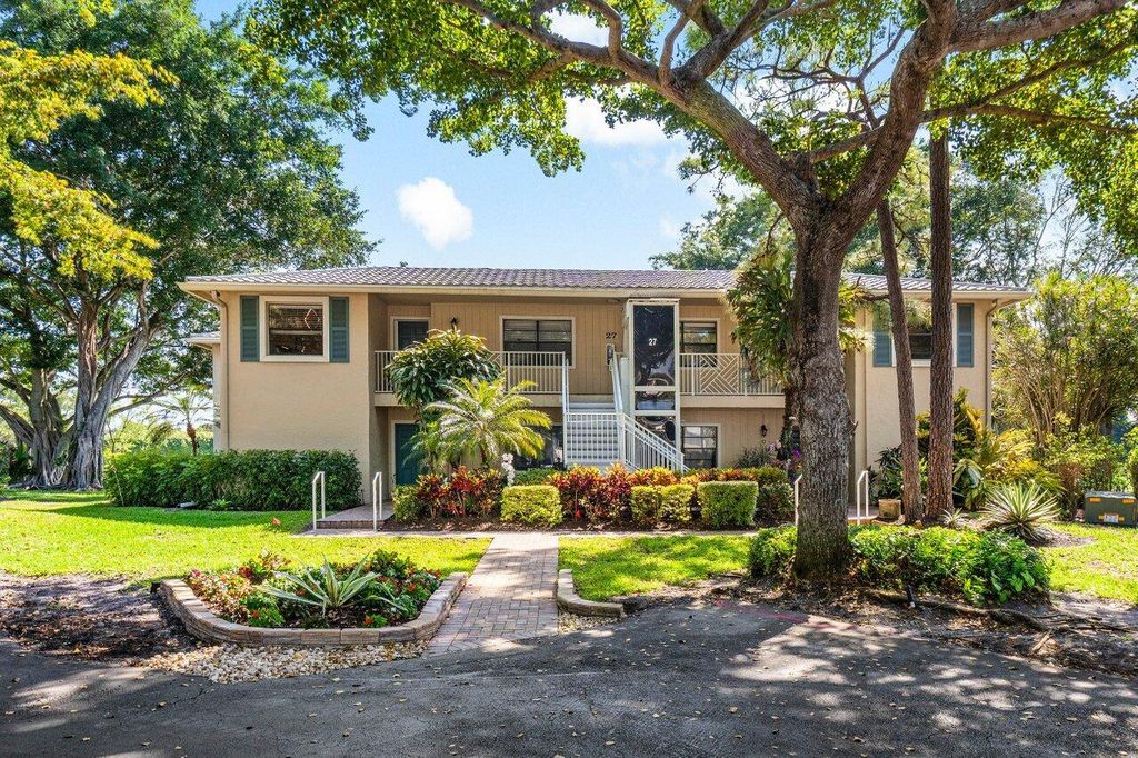 Photo of 27 Westgate Lane #27b, Boynton Beach, FL 33436 (MLS # R11102968)