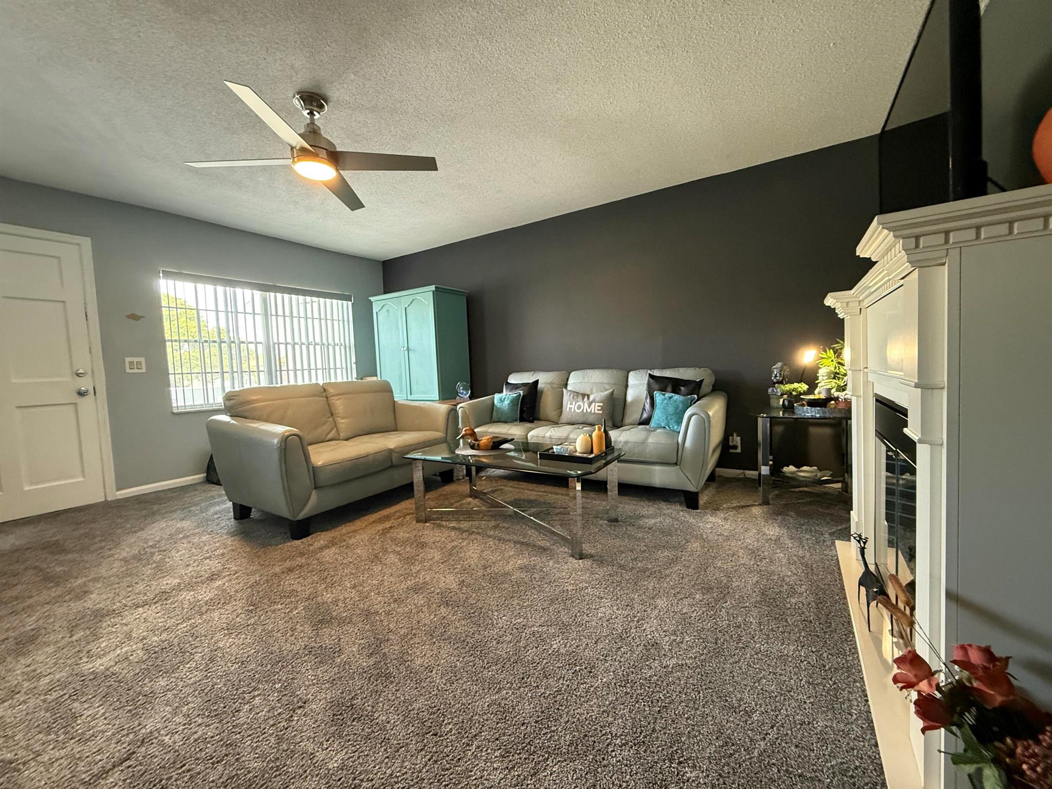 10000 N Meridian Way N 15