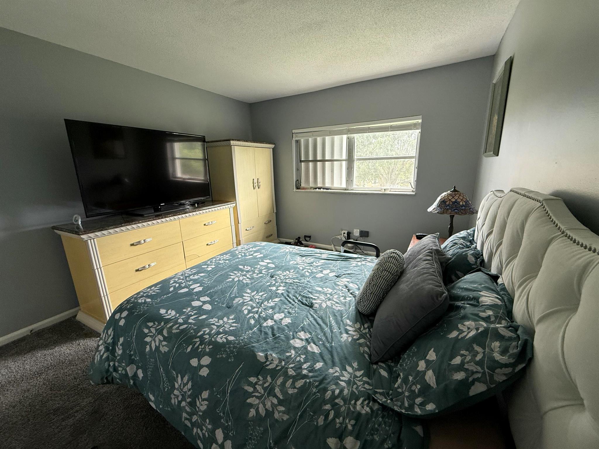 MERIDIAN CONDO 14 - Residential