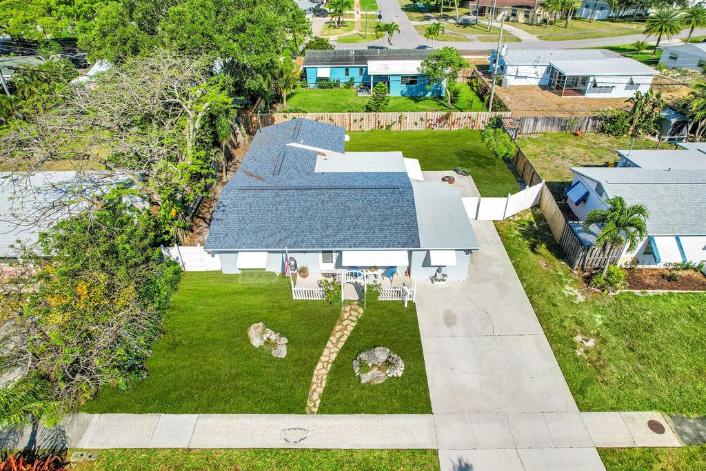 Photo of 708 Cinnamon Road, North Palm Beach, FL 33408 (MLS # R11084822)