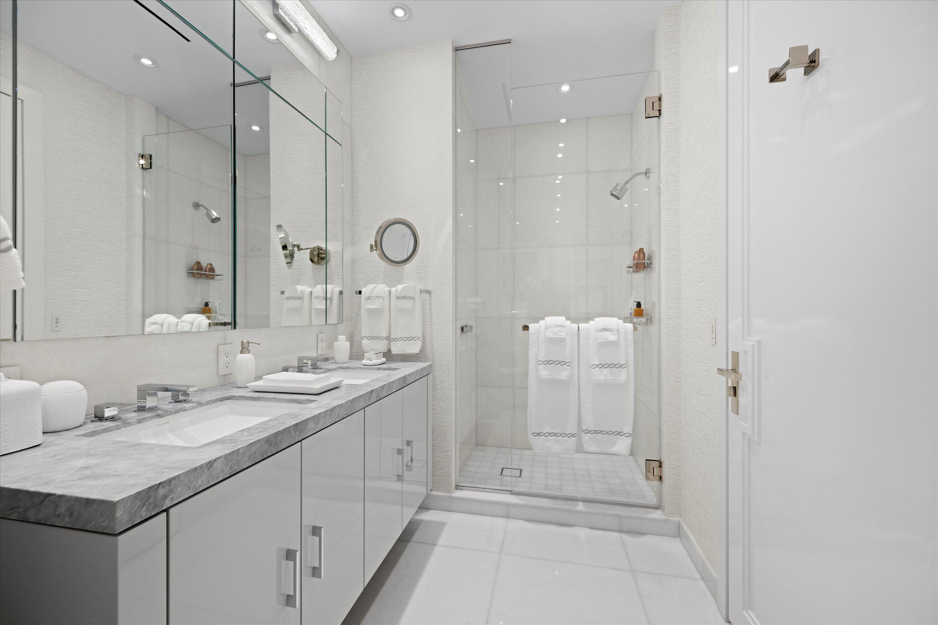 BRISTOL CONDO - Residential
