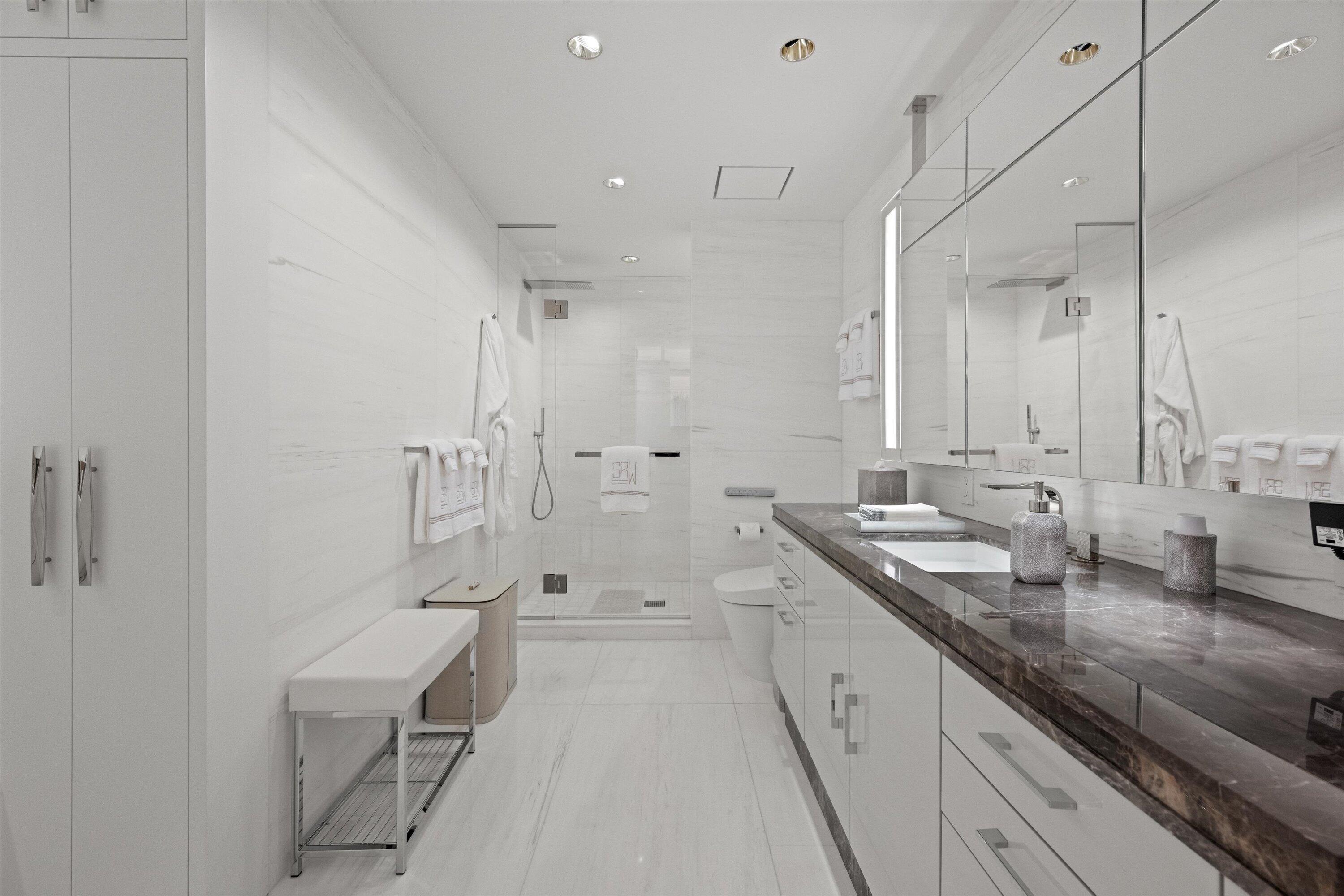 BRISTOL CONDO - Residential
